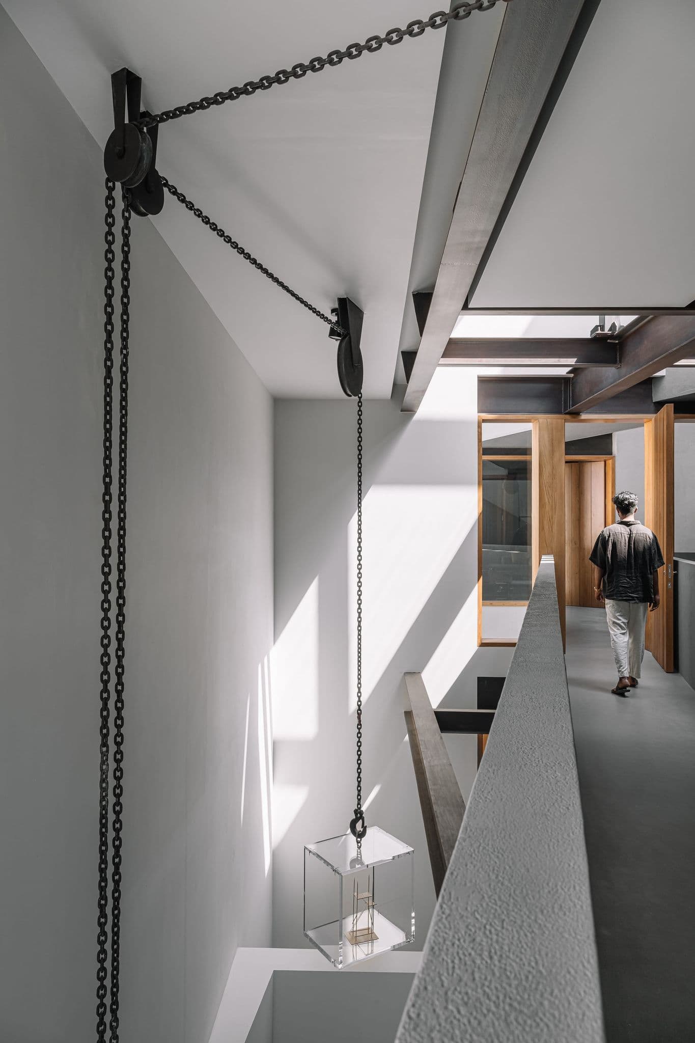 Fulcrum Studio entrance walkway with industrial chains